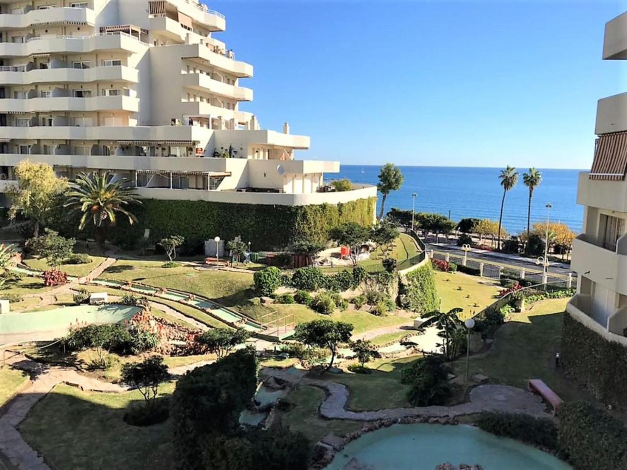 "Vive Benal Beach" Estudios Con Vistas Al Parque Acuatico ベナルマデナ エクステリア 写真